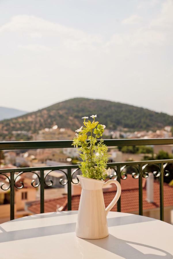 Nesto Athens Airport * Spata (East Attica)